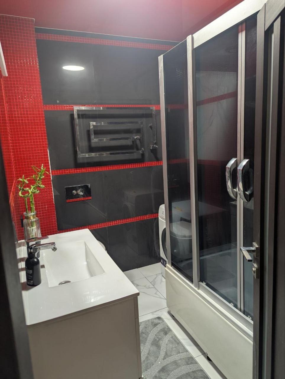 2-Кім Новобудова, Центр, Провулок Лапушкіна , 9 Apartment Khmelʼnytsʼkyy Exterior foto